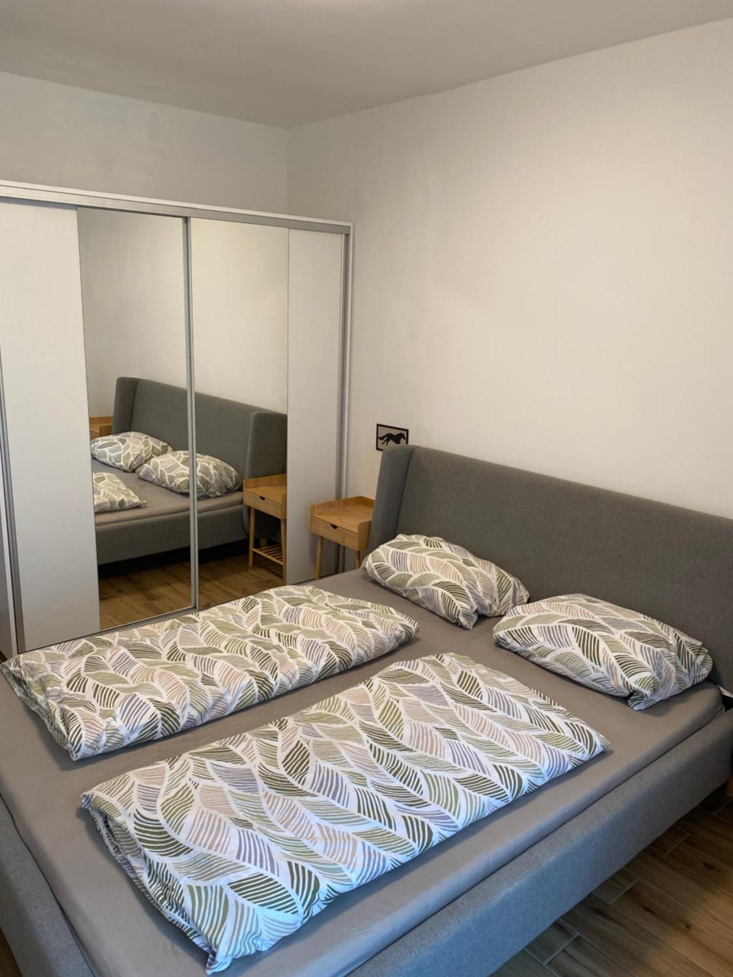 R77 Apartment Downtown - Penthouse Budapest Exterior photo