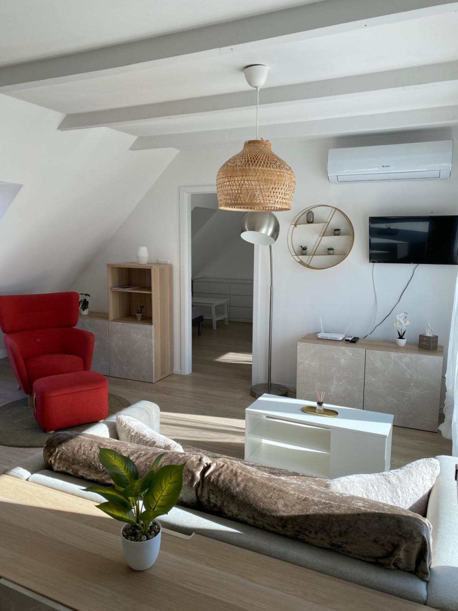 R77 Apartment Downtown - Penthouse Budapest Exterior photo